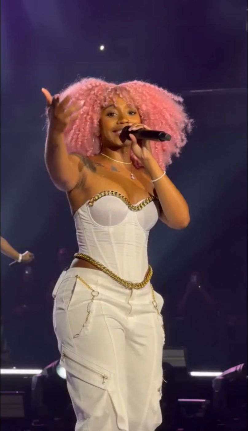 Luxy Heart performing live